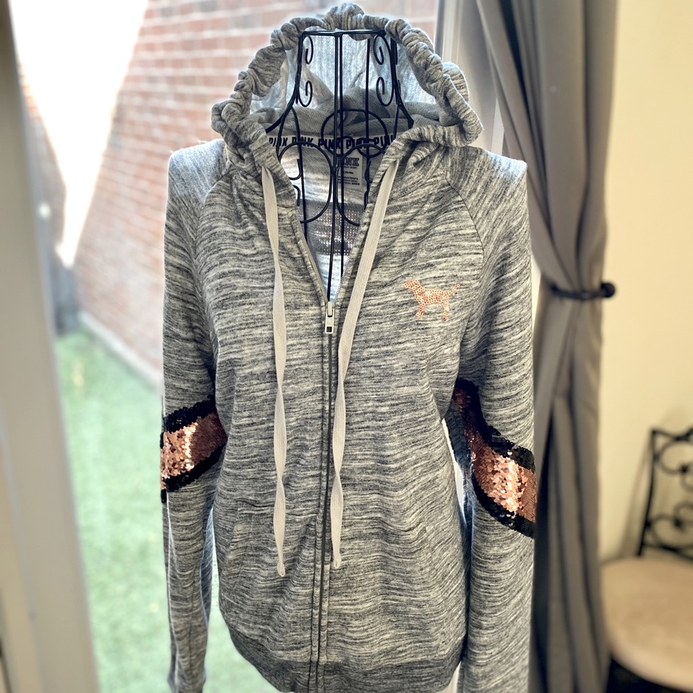 Victoria Secret’s PINK hoodie - Medium